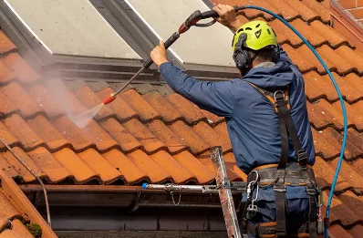 Démoussage et hydrofuge de toiture à Chivres